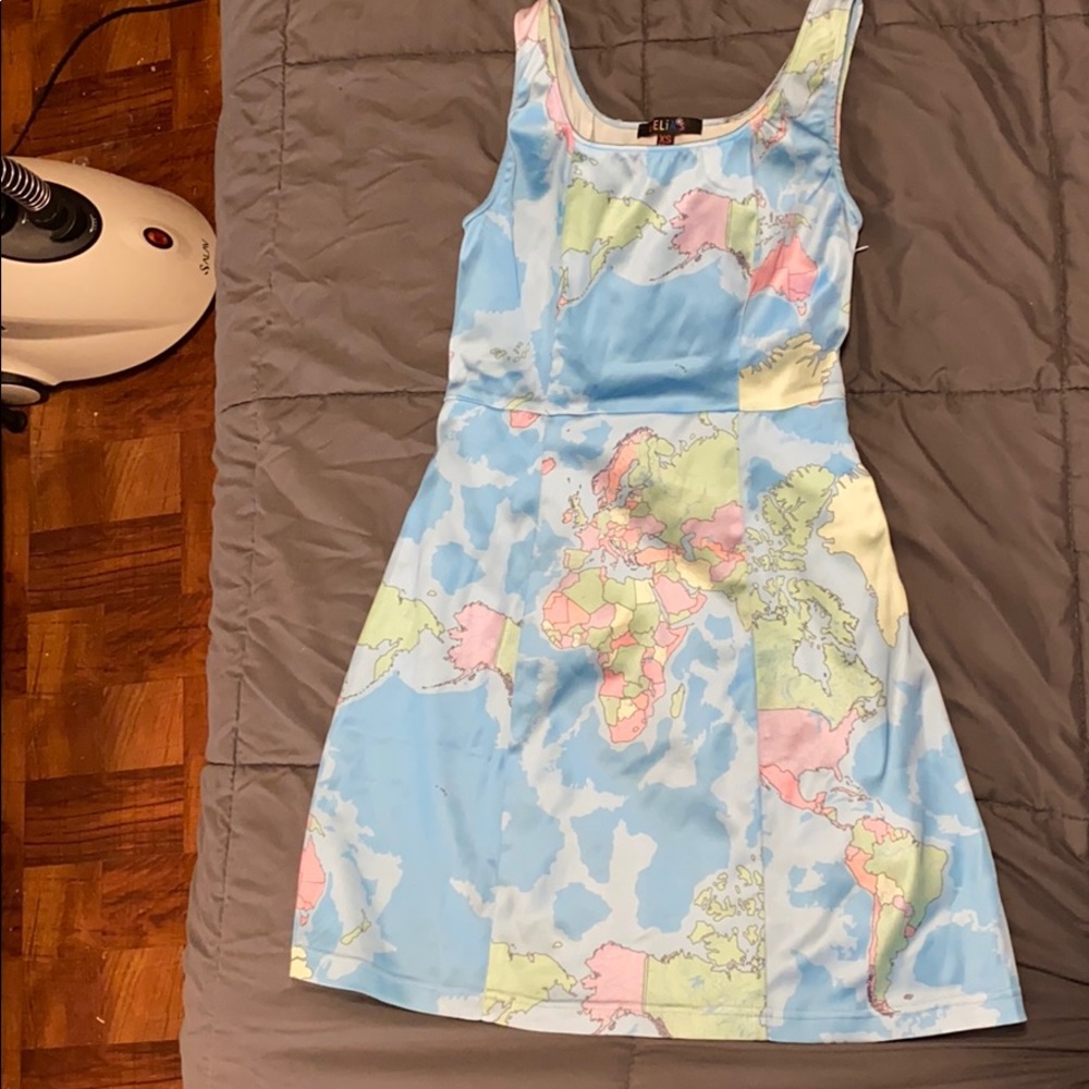*Delias: Silky Map Dress